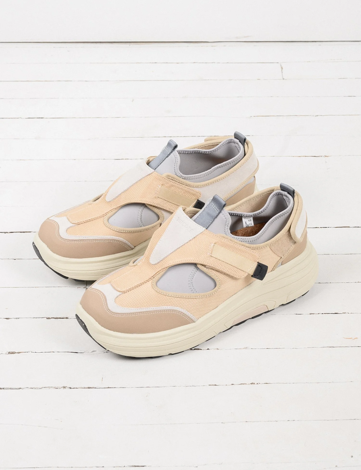 【関税込み】Suicoke ベージュ&グレー TRED スニーカー Suicoke - Tred (Beige/Grey) — EQUIPMENT